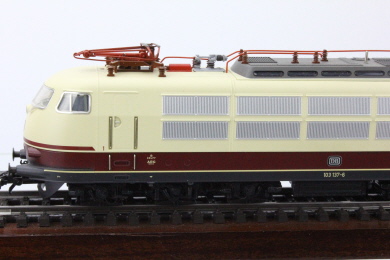 BR103 TEE-Lokomotive